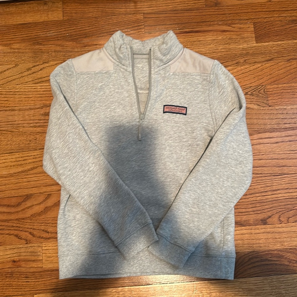 Grey boys vineyard vines sweatshirt 1/4 zip medium 12-14 excellent condition